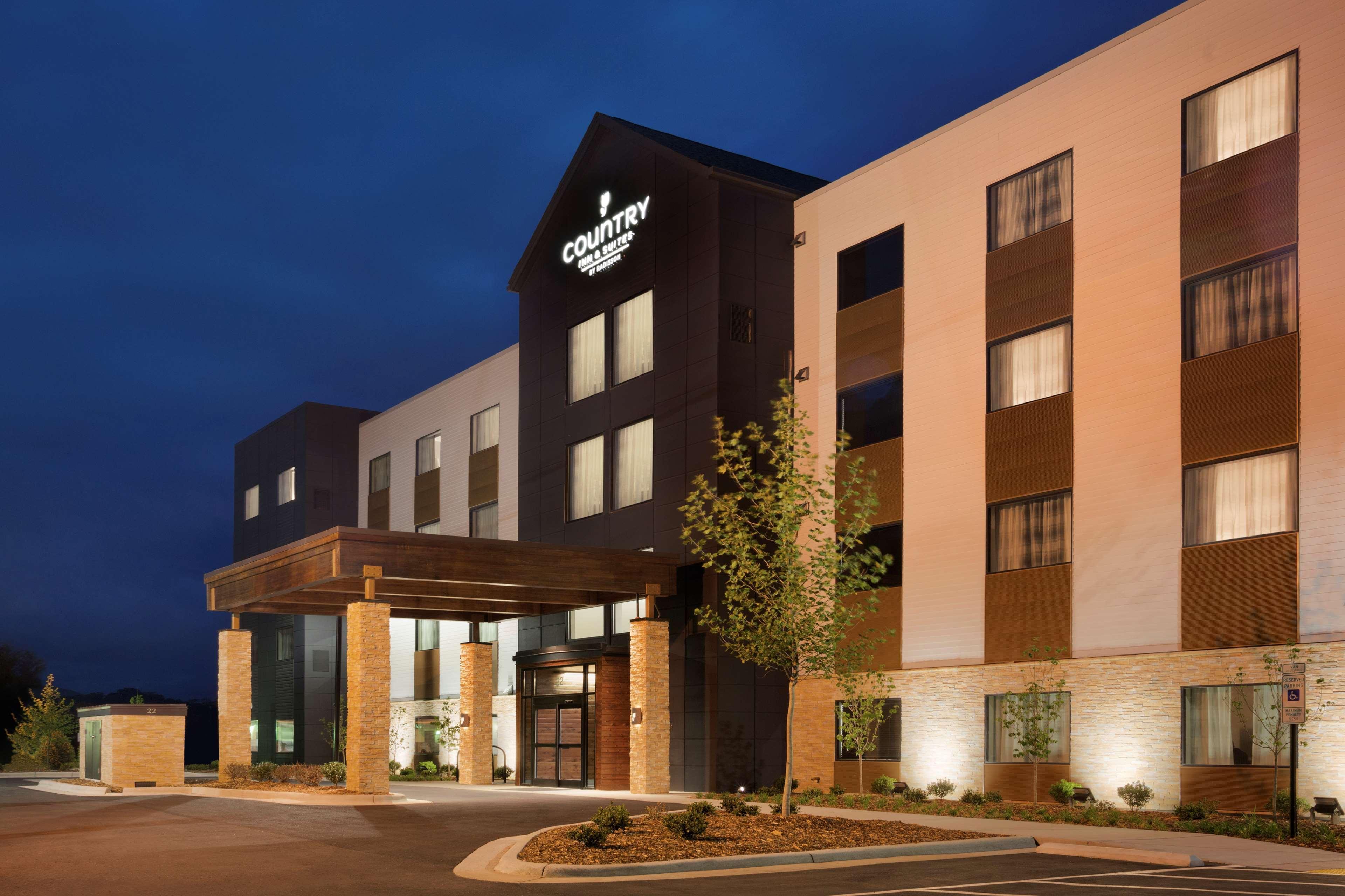 Country Inn & Suites By Radisson Asheville River Arts District Экстерьер фото